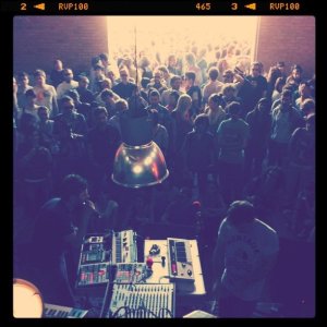 227194_10150177867794219_2674751_n